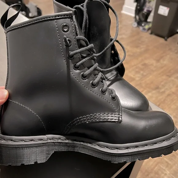 Dr. Martens | Shoes | Dr Martens 46 Mono Black Size M7 W8  display picture 3
